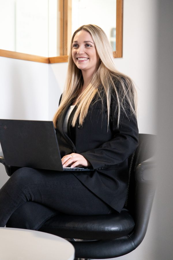 Portrait von Unternehmensberaterin Franciska Lohrmann