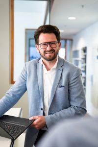 Portrait von Unternehmensberater Günter Stöcker